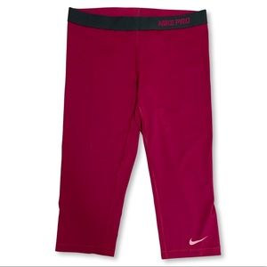 NIKE PRO CAPRI LEGGINGS